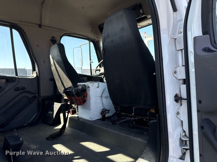 image for item EG2620 2007 Freightliner Business Class M2 Crew Cab crane truck