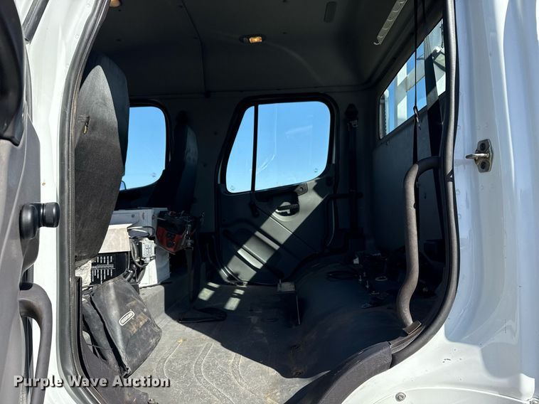 image for item EG2620 2007 Freightliner Business Class M2 Crew Cab crane truck