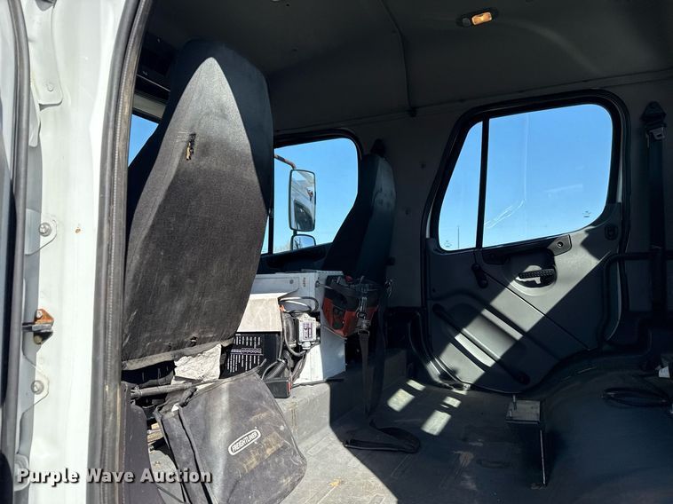 image for item EG2620 2007 Freightliner Business Class M2 Crew Cab crane truck