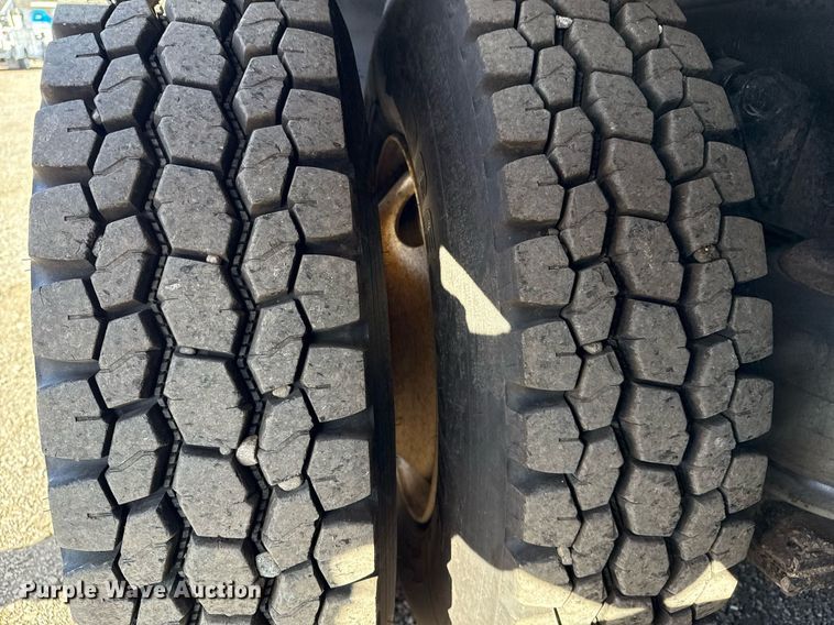 image for item EG2620 2007 Freightliner Business Class M2 Crew Cab crane truck