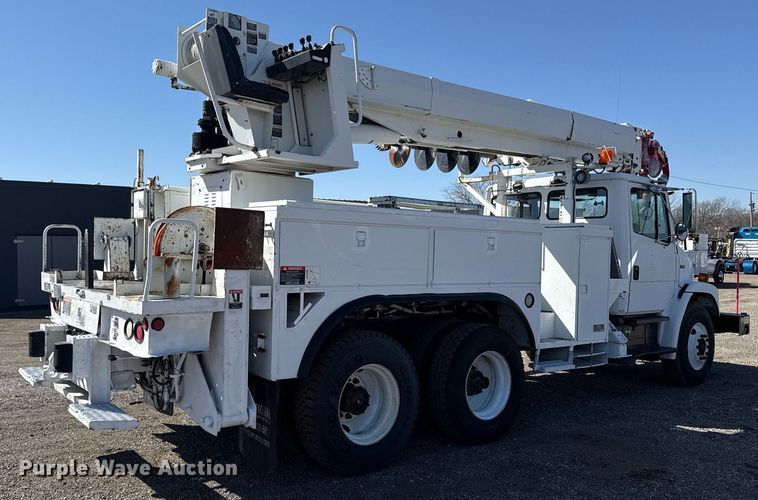 image for item EG2621 2001 Freightliner FL80 digger derrick truck