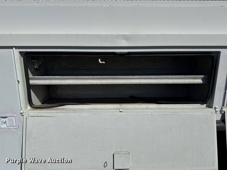 image for item EG2621 2001 Freightliner FL80 digger derrick truck