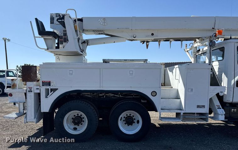 image for item EG2621 2001 Freightliner FL80 digger derrick truck