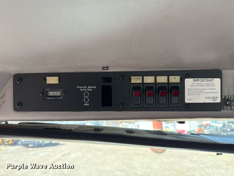 image for item EG2621 2001 Freightliner FL80 digger derrick truck