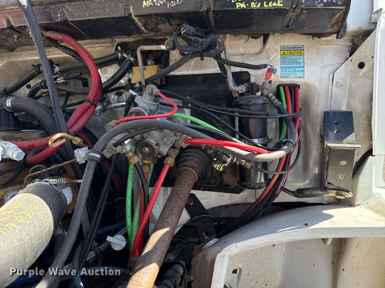 image for item EG2621 2001 Freightliner FL80 digger derrick truck