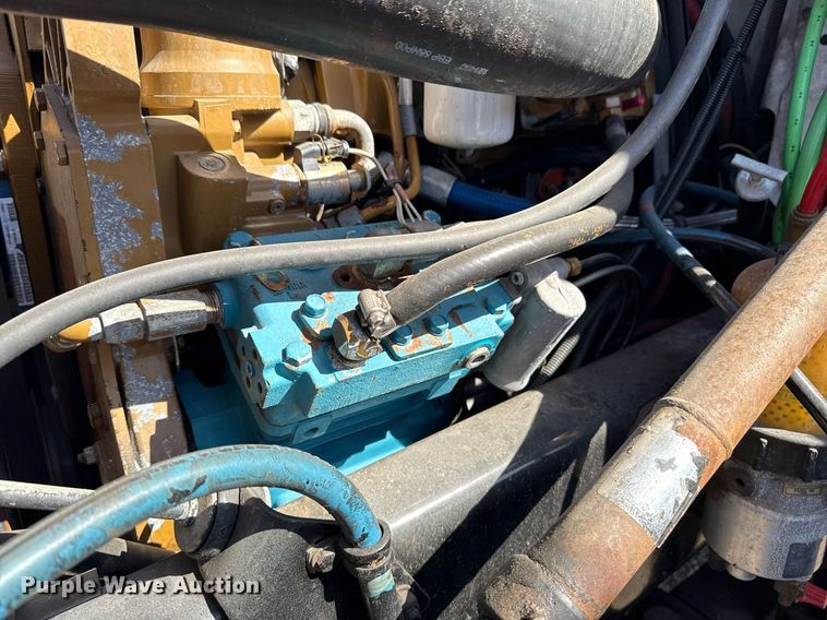 image for item EG2621 2001 Freightliner FL80 digger derrick truck