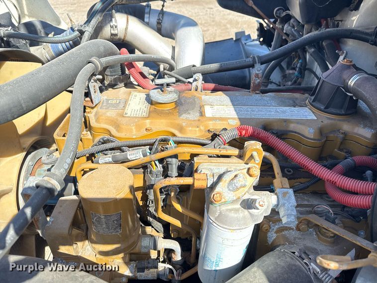 image for item EG2621 2001 Freightliner FL80 digger derrick truck