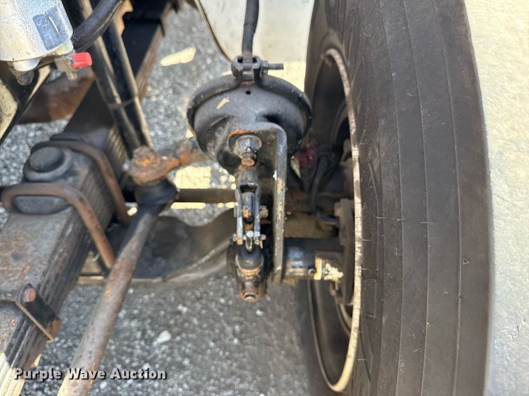 image for item EG2621 2001 Freightliner FL80 digger derrick truck