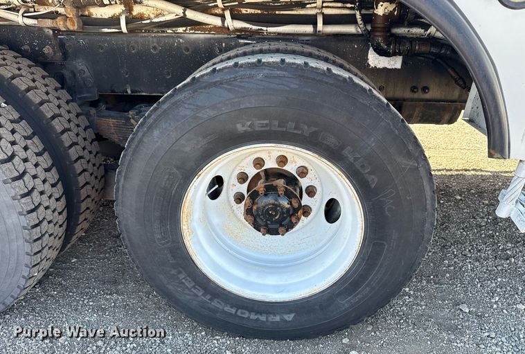 image for item EG2621 2001 Freightliner FL80 digger derrick truck