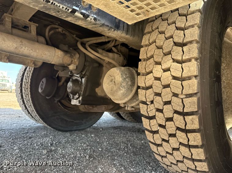 image for item EG2621 2001 Freightliner FL80 digger derrick truck