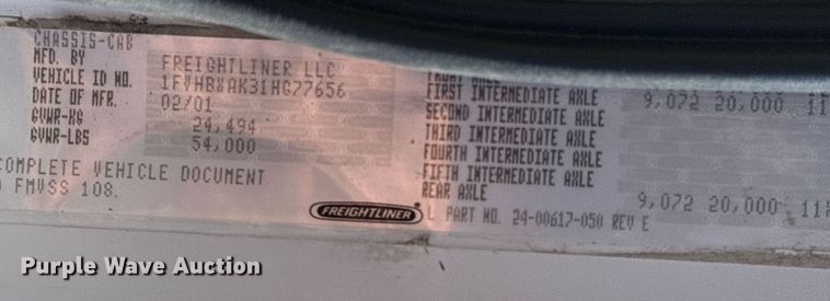 image for item EG2621 2001 Freightliner FL80 digger derrick truck