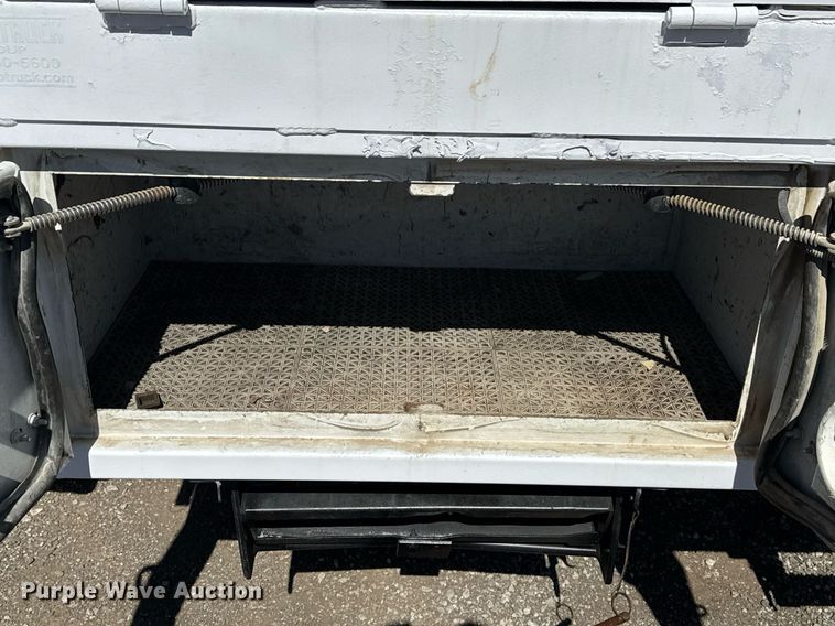 image for item EG2622 2013 Freightliner Business Class M2 Ext. Cab utility / service truck