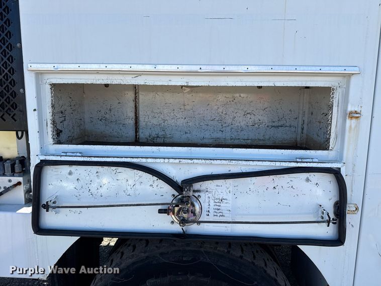 image for item EG2622 2013 Freightliner Business Class M2 Ext. Cab utility / service truck