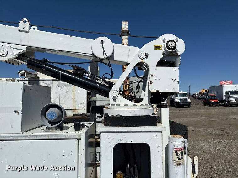 image for item EG2622 2013 Freightliner Business Class M2 Ext. Cab utility / service truck