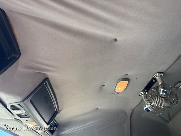 image for item EG2622 2013 Freightliner Business Class M2 Ext. Cab utility / service truck