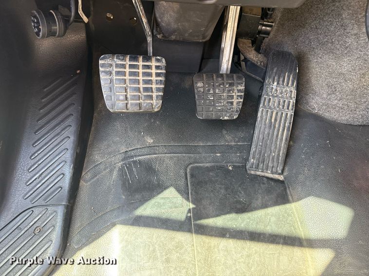 image for item EG2622 2013 Freightliner Business Class M2 Ext. Cab utility / service truck