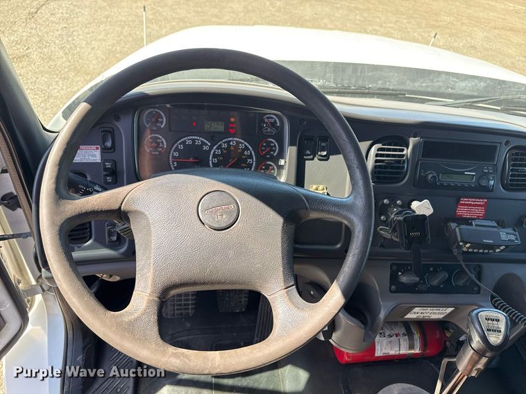 image for item EG2622 2013 Freightliner Business Class M2 Ext. Cab utility / service truck