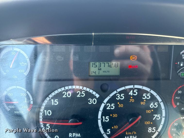 image for item EG2622 2013 Freightliner Business Class M2 Ext. Cab utility / service truck