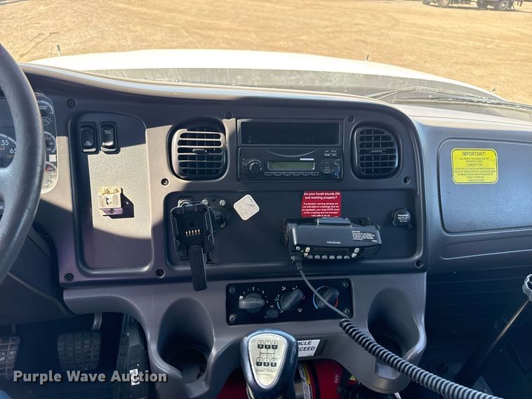 image for item EG2622 2013 Freightliner Business Class M2 Ext. Cab utility / service truck