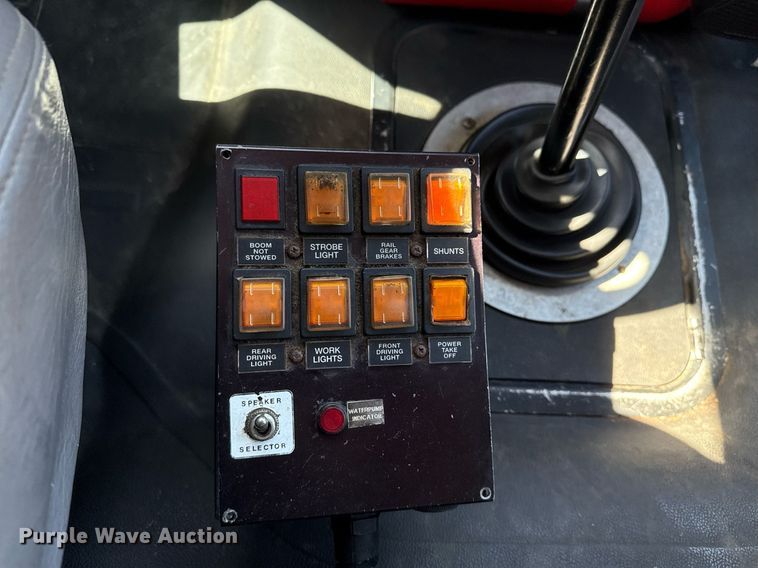 image for item EG2622 2013 Freightliner Business Class M2 Ext. Cab utility / service truck