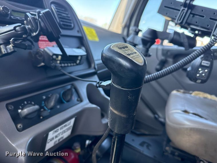 image for item EG2622 2013 Freightliner Business Class M2 Ext. Cab utility / service truck