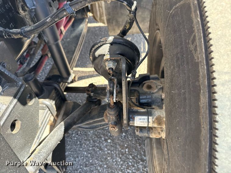 image for item EG2622 2013 Freightliner Business Class M2 Ext. Cab utility / service truck