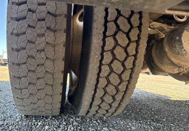 image for item EG2622 2013 Freightliner Business Class M2 Ext. Cab utility / service truck