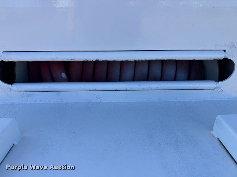 image for item EG2625 2015 International 4300 water truck