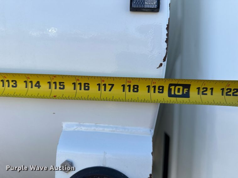 image for item EG2625 2015 International 4300 water truck