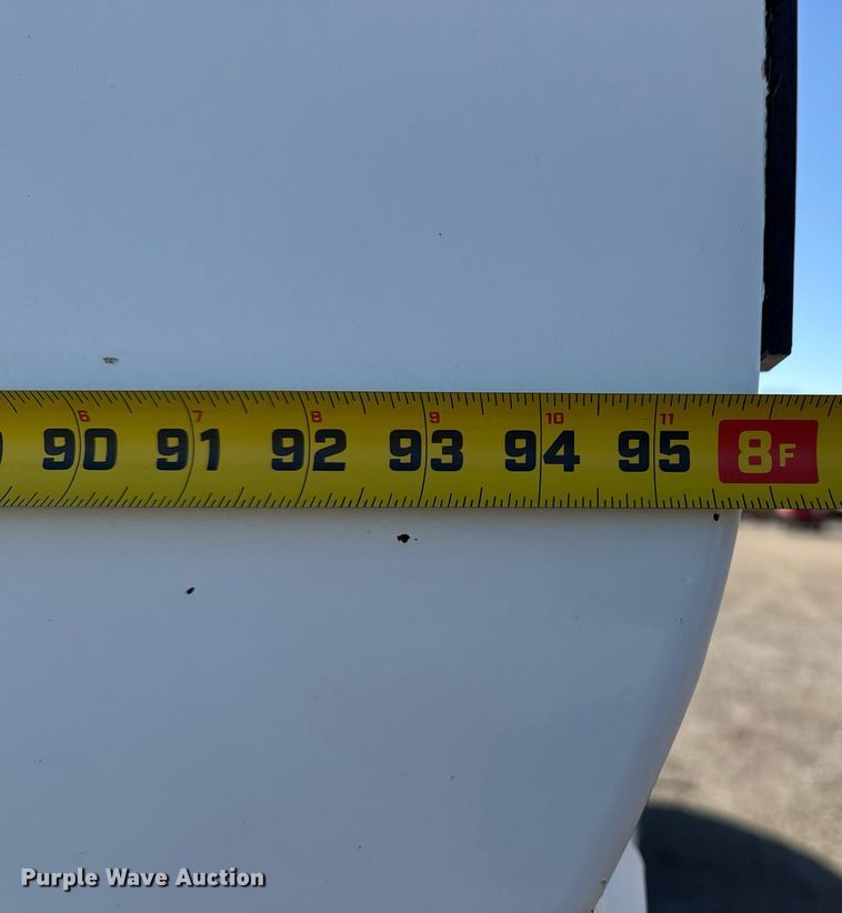 image for item EG2625 2015 International 4300 water truck