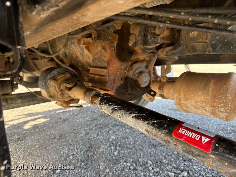 image for item EG2625 2015 International 4300 water truck