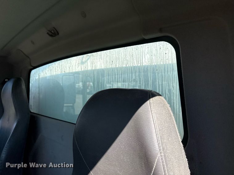 image for item EG2625 2015 International 4300 water truck