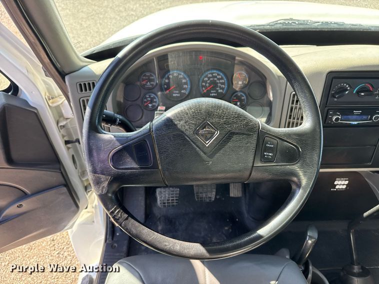 image for item EG2625 2015 International 4300 water truck