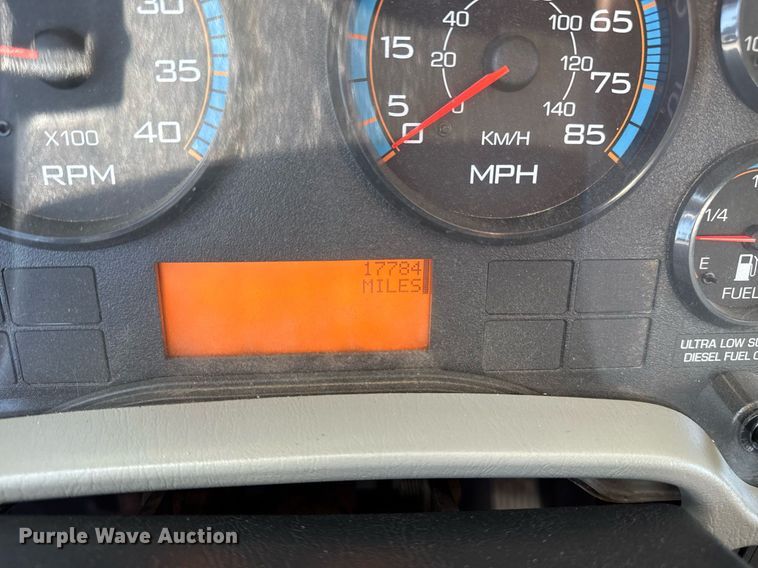 image for item EG2625 2015 International 4300 water truck