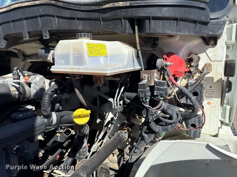 image for item EG2625 2015 International 4300 water truck