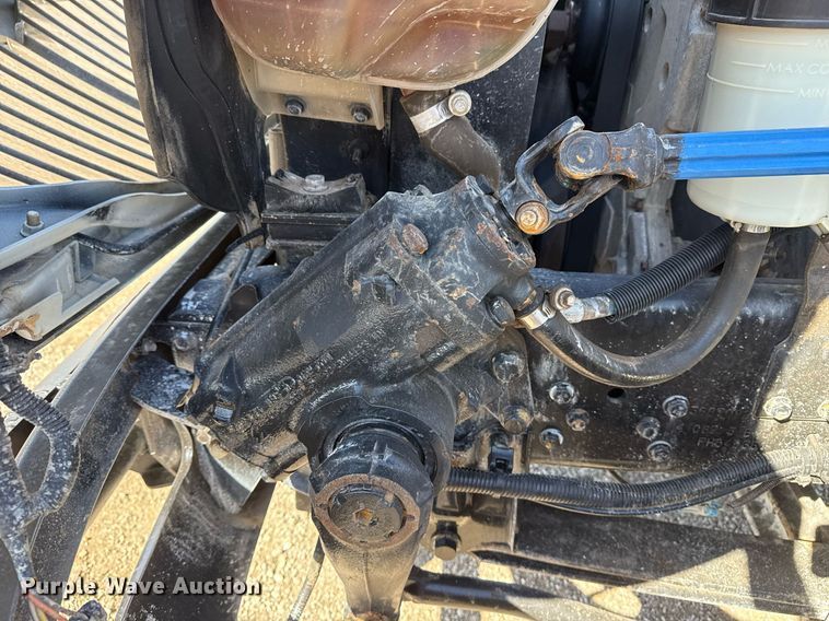 image for item EG2625 2015 International 4300 water truck