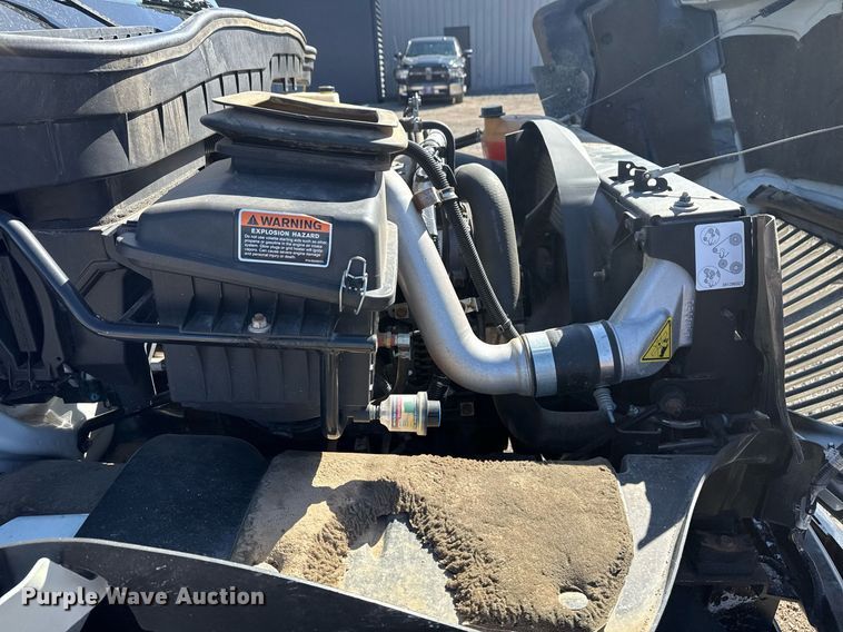 image for item EG2625 2015 International 4300 water truck