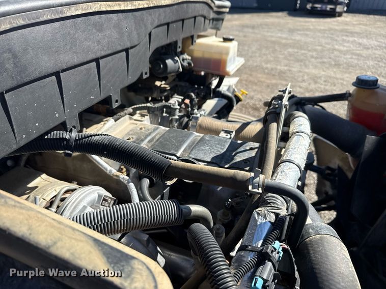 image for item EG2625 2015 International 4300 water truck