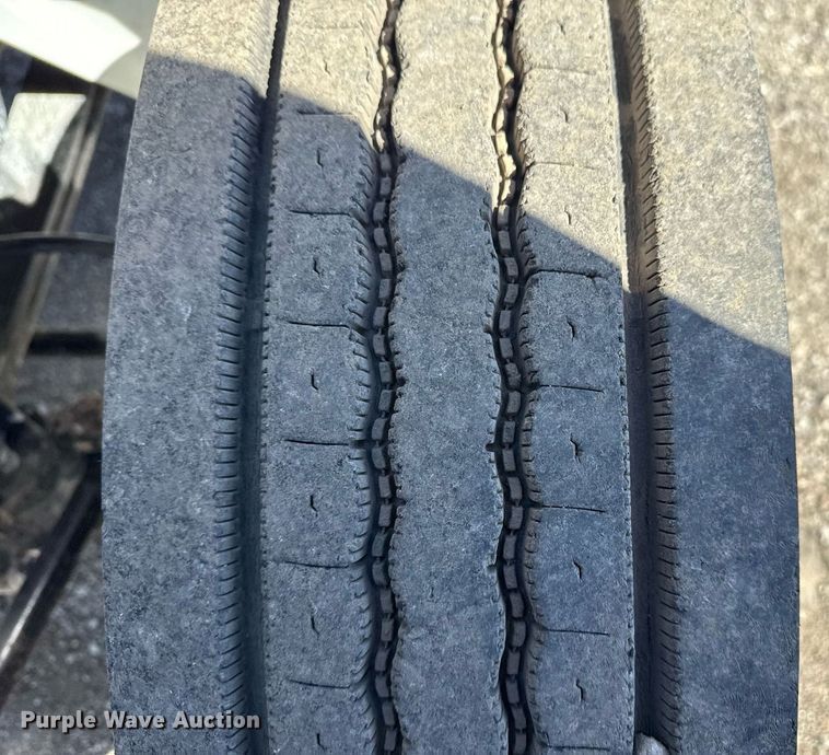 image for item EG2625 2015 International 4300 water truck