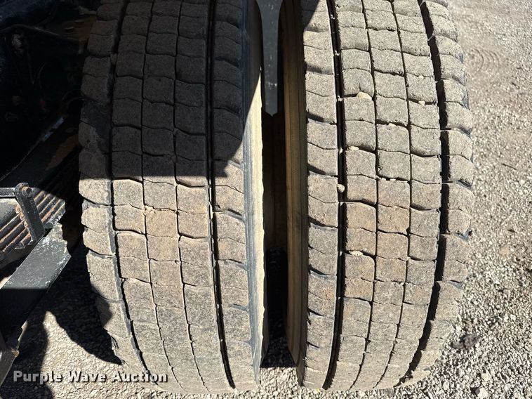 image for item EG2625 2015 International 4300 water truck