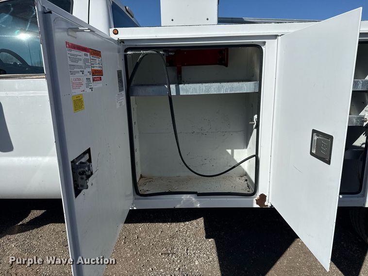 image for item EG2626 2012 Ford F450 Super Duty bucket truck