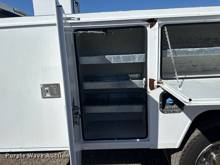 image for item EG2626 2012 Ford F450 Super Duty bucket truck