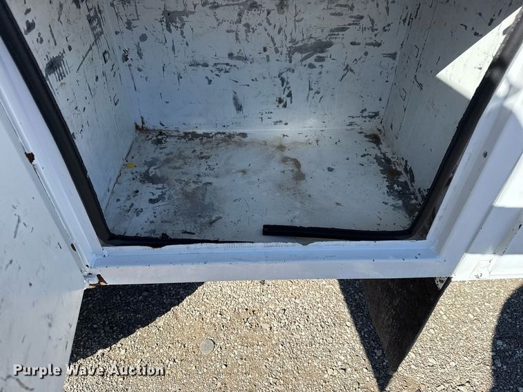 image for item EG2626 2012 Ford F450 Super Duty bucket truck