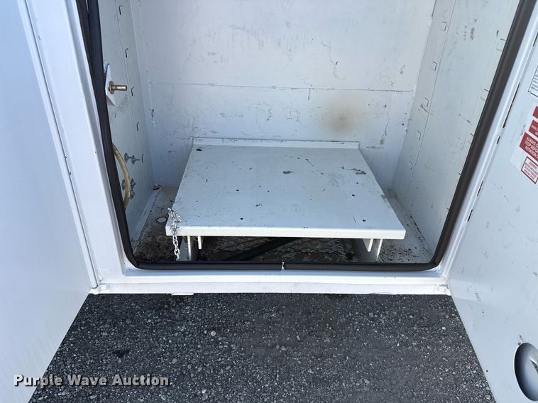 image for item EG2626 2012 Ford F450 Super Duty bucket truck