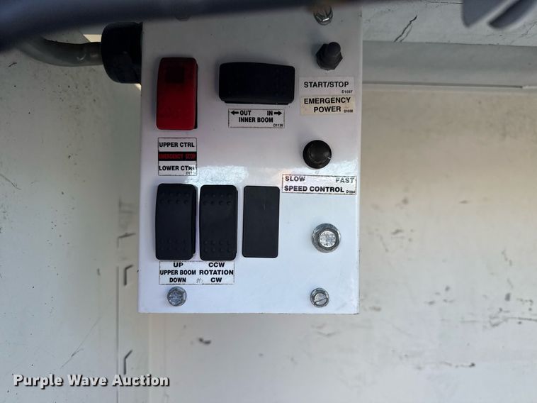 image for item EG2626 2012 Ford F450 Super Duty bucket truck