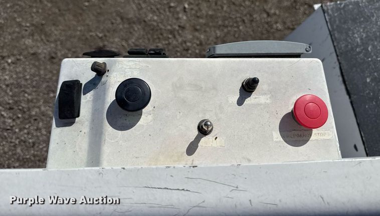 image for item EG2626 2012 Ford F450 Super Duty bucket truck