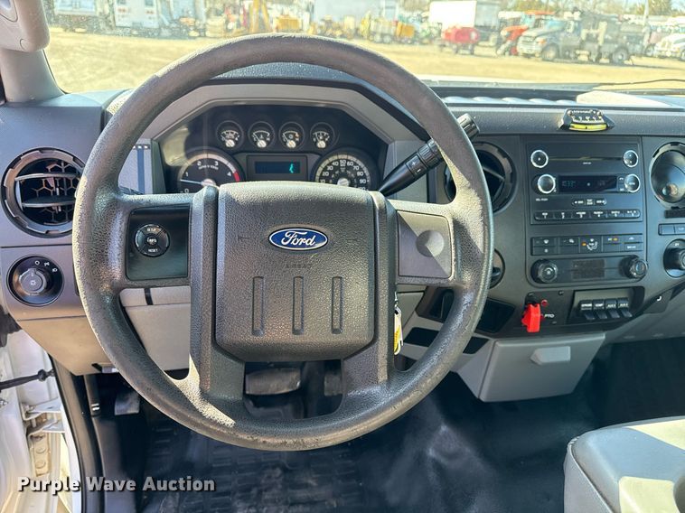 image for item EG2626 2012 Ford F450 Super Duty bucket truck