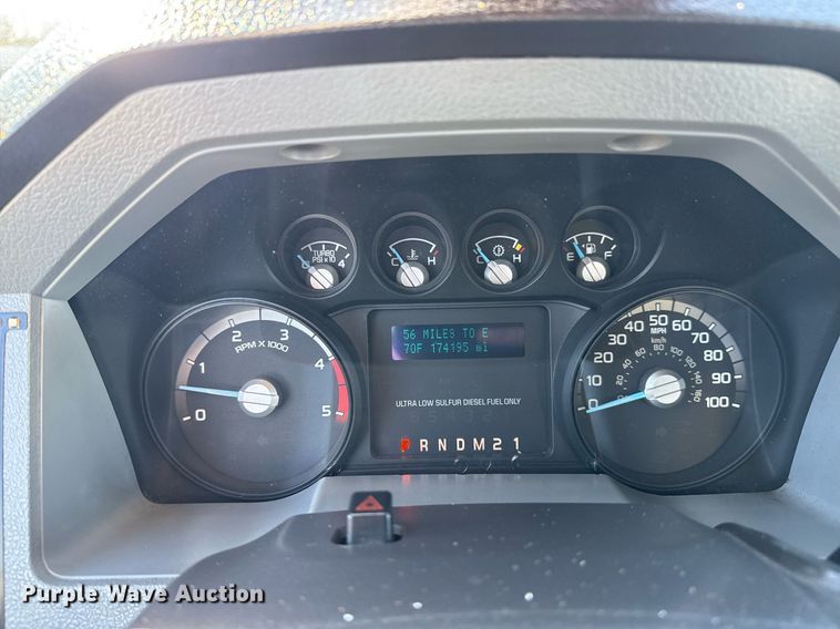 image for item EG2626 2012 Ford F450 Super Duty bucket truck