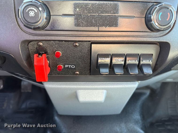 image for item EG2626 2012 Ford F450 Super Duty bucket truck