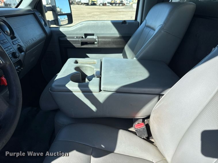 image for item EG2626 2012 Ford F450 Super Duty bucket truck